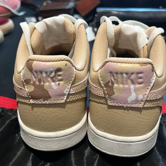 Nike Wmns Court Vision Low 'Sesame Camo' - Picture 3 of 7